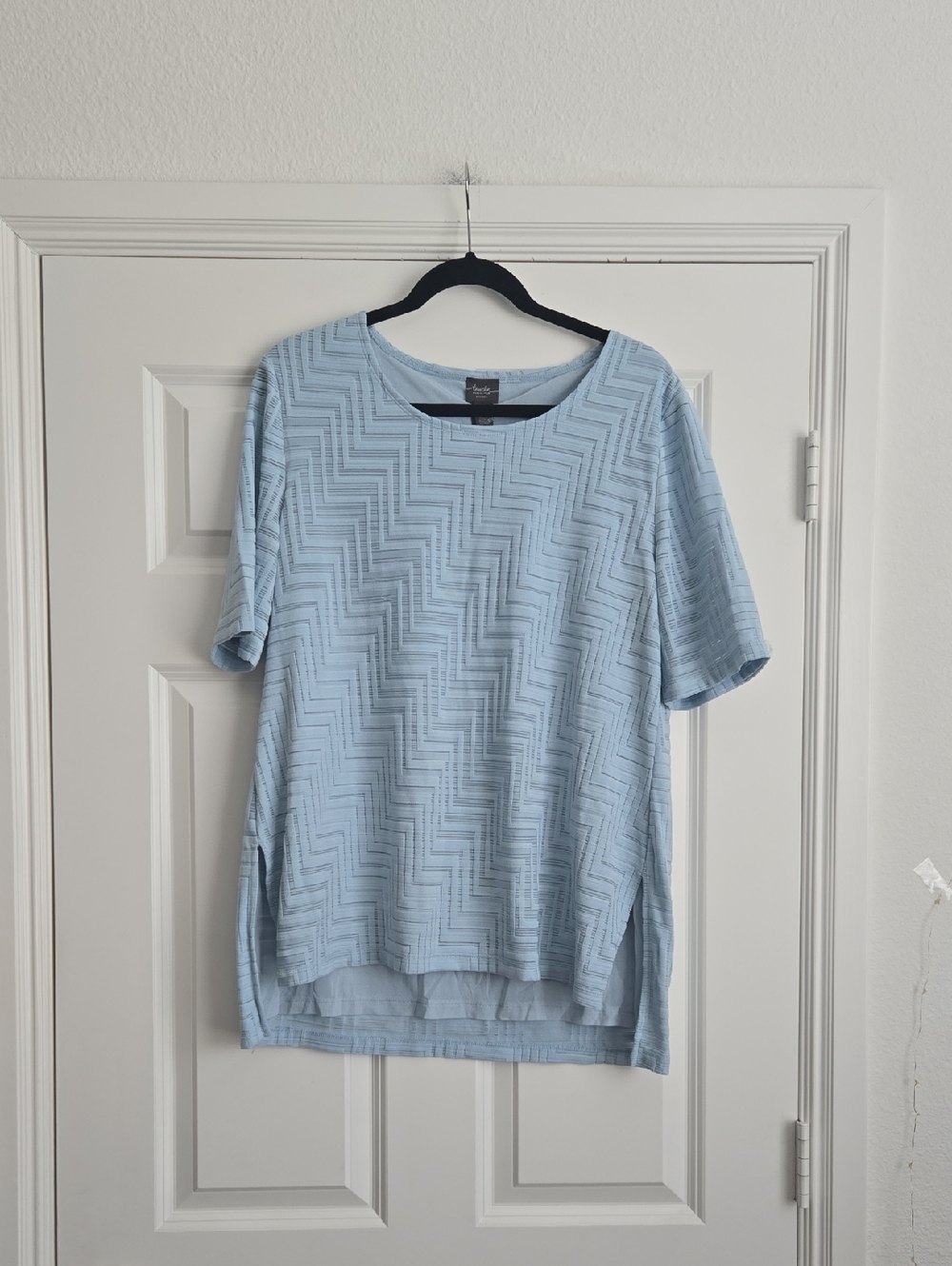 Chico's Light Blue Short Sleeve Textured Top